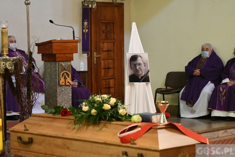 Ostatnie pożegnanie śp. ks. Zygmunta Lisieckiego