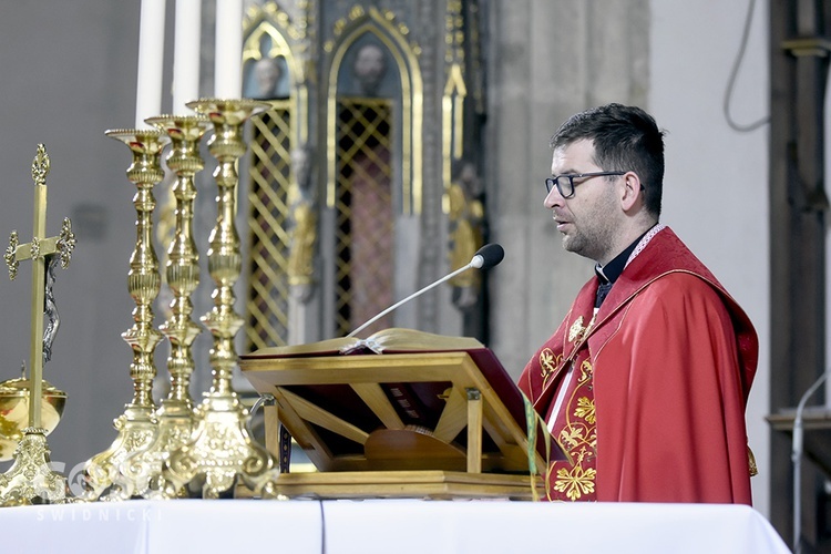 Droga Krzyżowa ze Związkiem Strzeleckim Oddział Strzegom