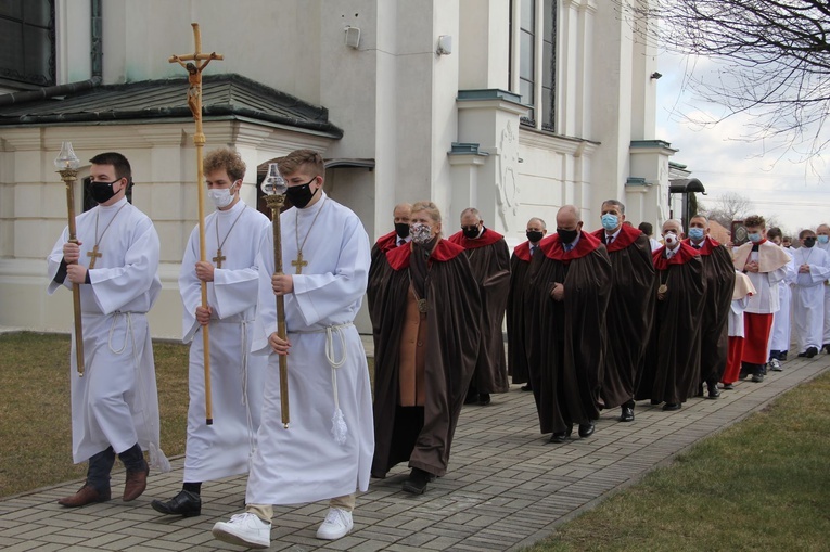 Luszowice. Piękna obietnica dla każdego mężczyzny