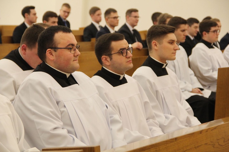 Nowi lektorzy i akolici w tarnowskim seminarium