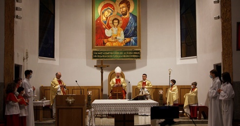 Obchody Roku Rodziny w diecezji łowickiej rozpoczęto w parafii w Jaktorowie.