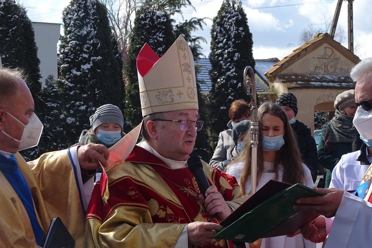 Otwarcie drzwi świętych w Konradowie