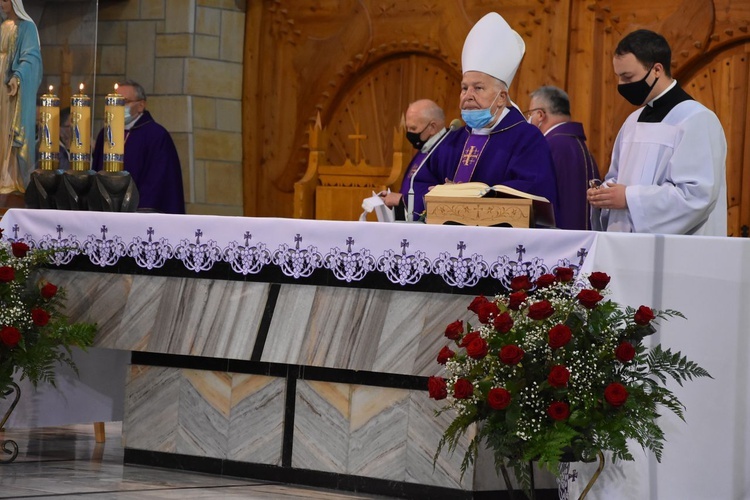 Ostatnie pożegnanie ks. Mieczysława Kozłowskiego