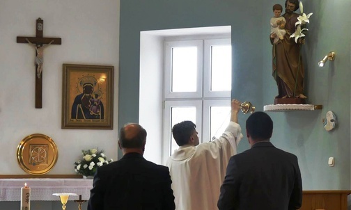Msza św. odpustowa w kaplicy św. Józefa Katolickiego Domu Opieki w Bielsku-Białej.