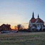 Pogrzeb śp. biskupa Gerarda Kusza w Dziergowicach - cz. 1.