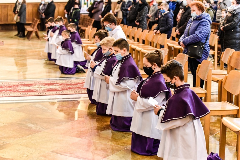 Tarnów. Nowi ministranci w parafii Najświętszego Serca Pana Jezusa
