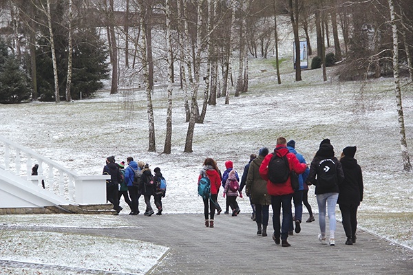 Pątnicy pokonali 15-kilometrowy odcinek trasy.