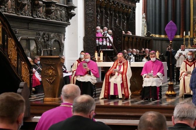 Kanoniczne objęcie archidiecezji gdańskiej przez abp. Wojdę