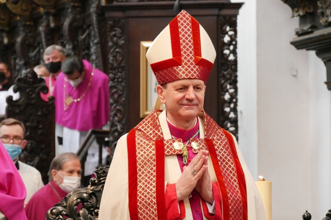 Kanoniczne objęcie archidiecezji gdańskiej przez abp. Wojdę