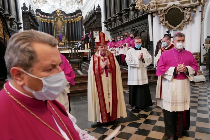 Kanoniczne objęcie archidiecezji gdańskiej przez abp. Wojdę