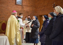 Strzegą okna życia