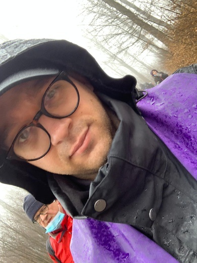 Z krzyżem na Chełmiec