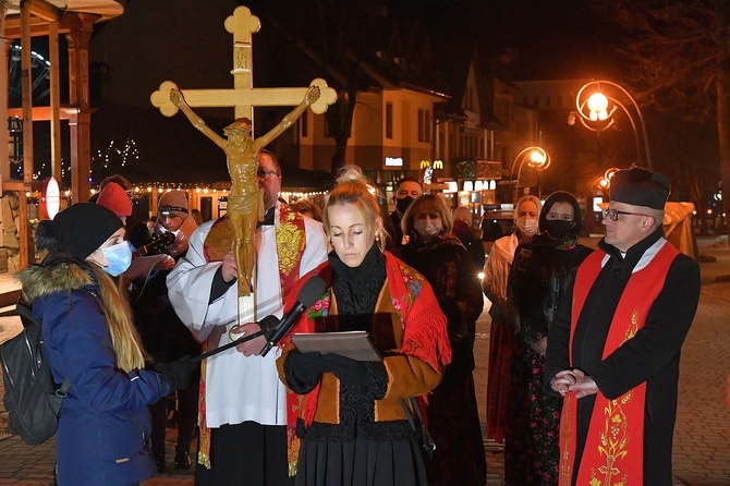 Droga Krzyżowa na Krupówkach w Zakopanem