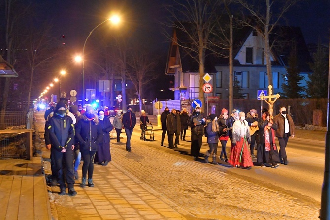 Droga Krzyżowa na Krupówkach w Zakopanem