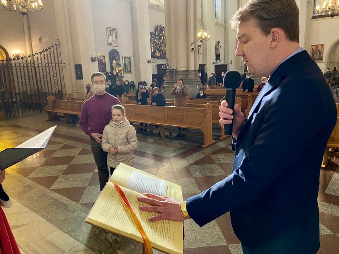 Uroczystość zmiany wyznania z protestantyzmu na katolicyzm