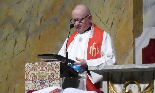 Ks. prałat Marcin Aleksy zaznaczył, że marcowy "Wykład w Sercu" miał formę celebracji wprowadzającej do świętowania Triduum Paschalnego.