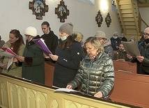 Pieśni ku czci Cieśli z Nazaretu odśpiewano w Lubiechowie.