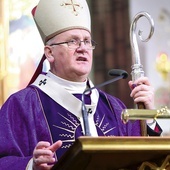	– To forma udziału świeckich w Kościele – przypomina abp Józef Górzyński.