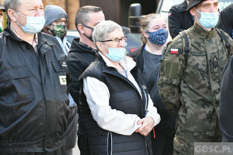 Głogów. Paczka dla samotnego seniora