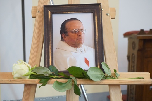 Pogrzeb śp. ks. Karola Sikory