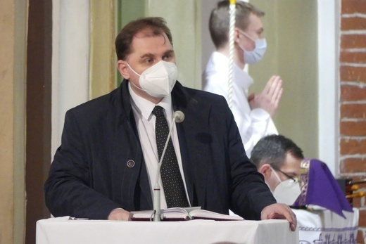 Ostatnie pożegnanie ks. kan. Władysława Droździka w bielskiej Kamienicy