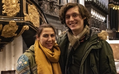 Akt konwersji odbył się na początku marca w archikatedrze oliwskiej. Na zdjęciu Ryan z żoną Natalią.