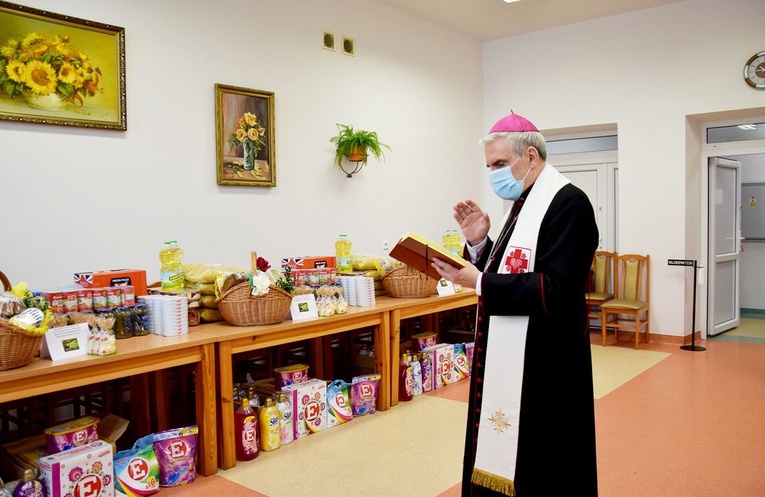 Żywność dla potrzebujących 