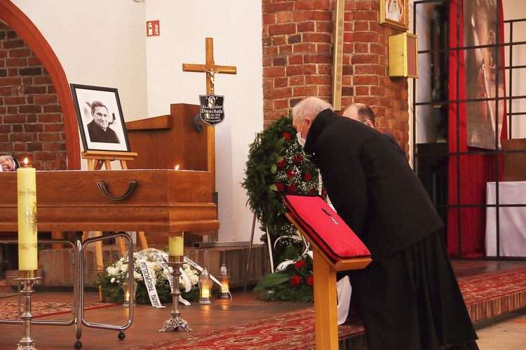 Uroczystości pogrzebowe śp. ks. Zdzisława Dmuchały