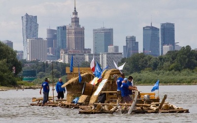 Flisacy z Ulanowa twierdzą, że budują najładniejsze tratwy.