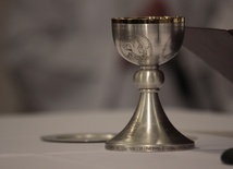 Wielki Czwartek to pamiątka ustanowienia sakramentów kapłaństwa i Eucharystii. 