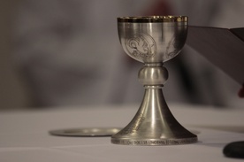 Wielki Czwartek to pamiątka ustanowienia sakramentów kapłaństwa i Eucharystii. 