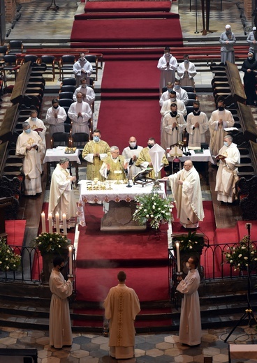 Wielki Czwartek 2021 w archikatedrze wrocławskiej