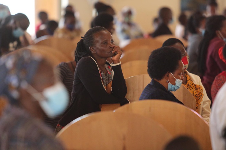 Krzyż nad Jeziorem Wiktorii