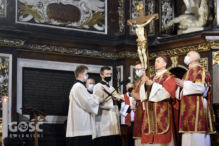 Liturgia Męki Pańskiej w świdnickiej katedrze