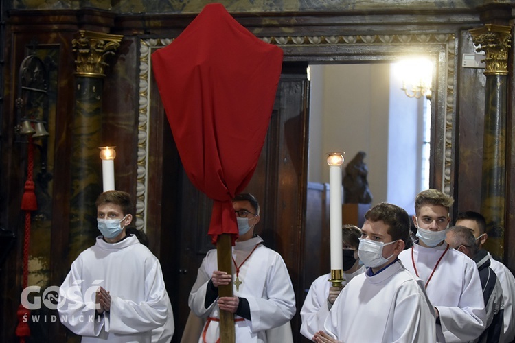 Liturgia Męki Pańskiej w świdnickiej katedrze