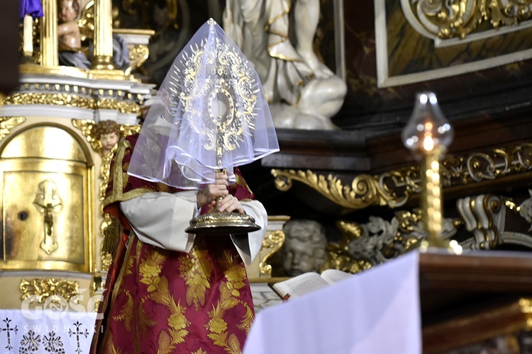 Liturgia Męki Pańskiej w świdnickiej katedrze