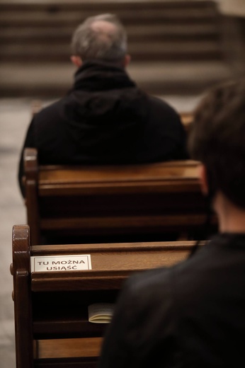 Liturgia Męki Pańskiej w katowickiej katedrze.