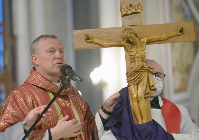 Wielki Czwartek i Wielki Piątek w radomskiej katedrze