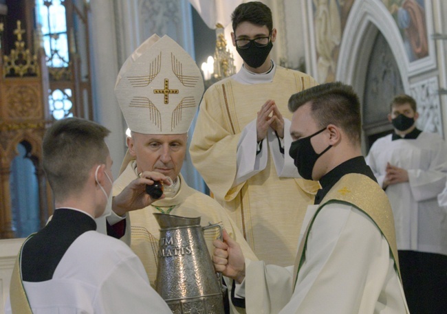 Wielki Czwartek i Wielki Piątek w radomskiej katedrze