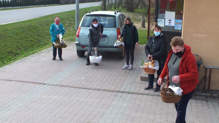 Święcenie pokarmów w Borowej k. Pilzna