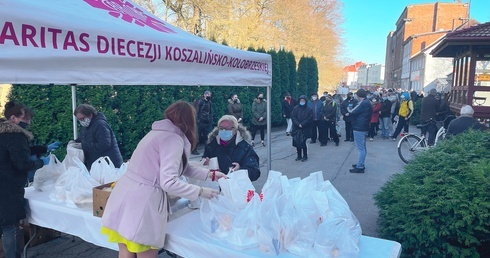 250 gości na śniadaniu wielkanocnym w Słupsku