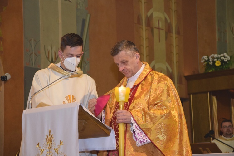 Wigilia Paschalna w katedrze w Bielsku-Białej - 2021