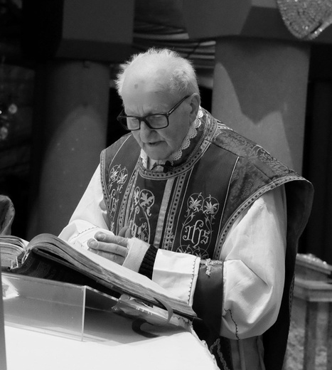 Śp. ks. Aleksander Walkowiak w obiektywie