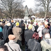 Miejmy nadzieję, że przyszłoroczne święto będziemy już mogli obchodzić jak wcześniej, m.in. zgromadzeni przy pomniku Jezusa Miłosiernego.