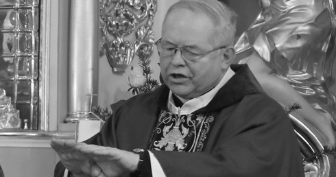 Śp. ks. prał. Krzysztof Ryszka (1949-2021).