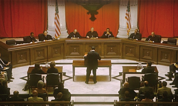 Sąd Najwyższy uzurpując sobie prawo do decydowania o losie nienarodzonych skazuje niewinnych na śmierć.