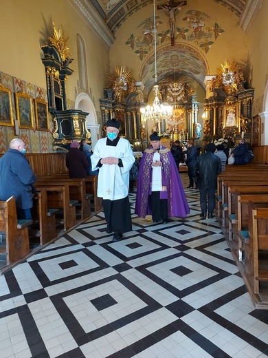 Pochówek ks. Henryka Pragi w rodzinnym grobowcu