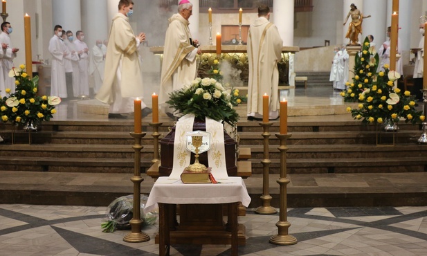 Abp Skworc o śp. ks. inf. Pawliczku: Był ofiarnym i skromnym pracownikiem Winnicy Pańskiej