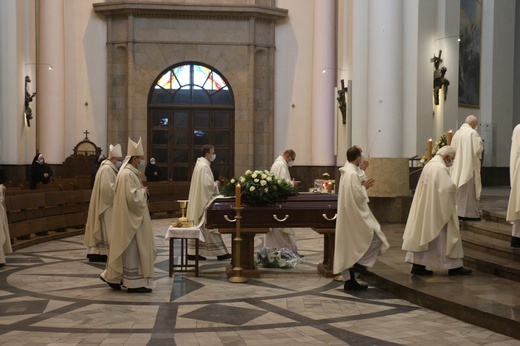 Katowicka katedra. Msza św. w intencji zmarłego ks. Józefa Pawliczka