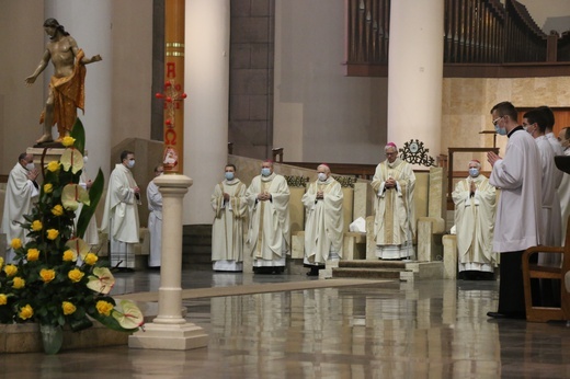 Katowicka katedra. Msza św. w intencji zmarłego ks. Józefa Pawliczka